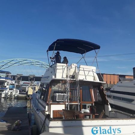 Hotel Waterfront 32' Bayliner Yacht Providence Esterno foto