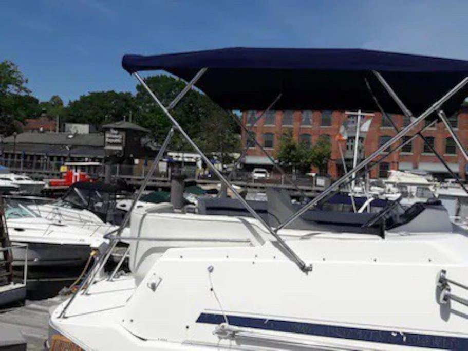Hotel Waterfront 32' Bayliner Yacht Providence Esterno foto
